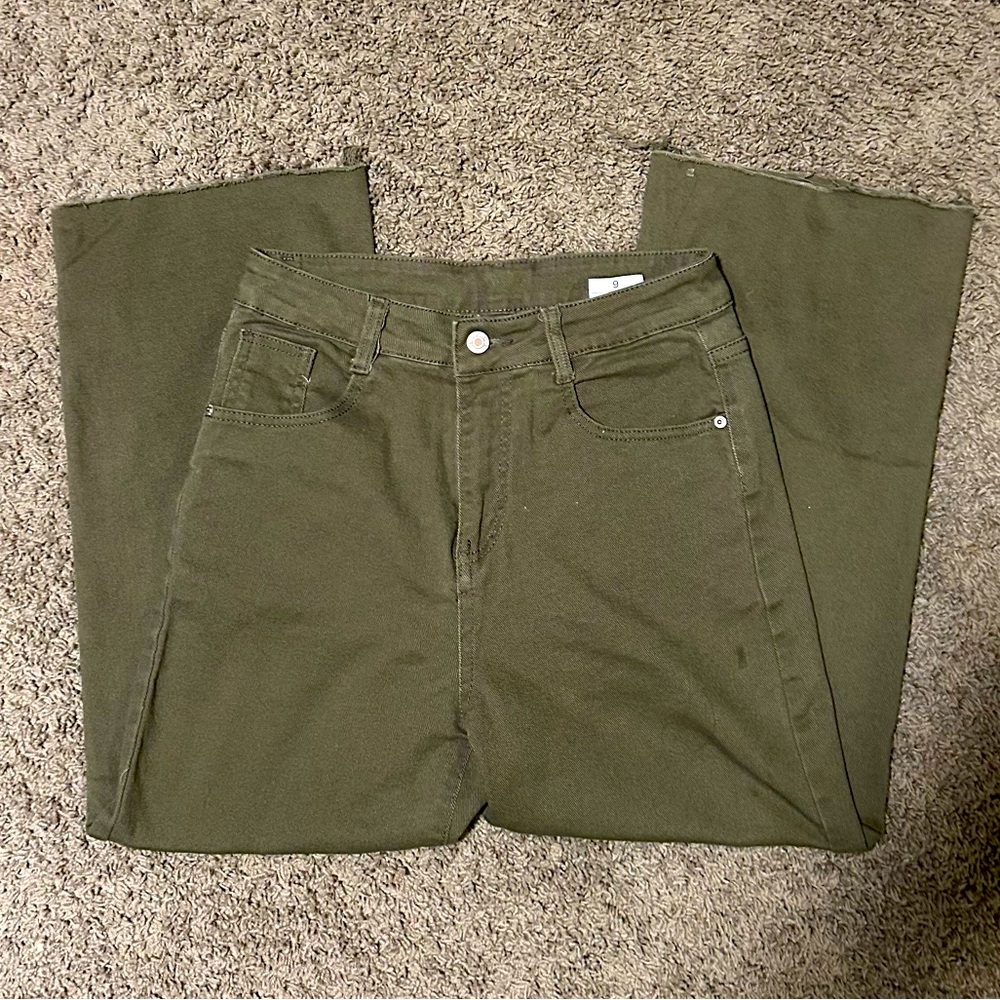 High Waisted Cropped Pants - Picture 2 of 10